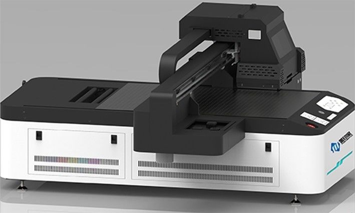 Çoklu mürekkep ile canlı ve hassas baskı için 1440 DPI UV mürekkep püskürtücü düz baskı makinesi