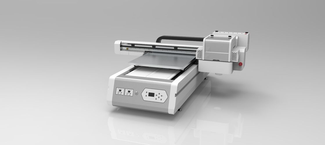 Beyaz mürekkepli THK doğrusal rehber raylı 600x900 mm'ye kadar baskı alanı için UV düz yataklı yazıcı