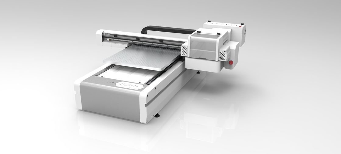 Beyaz mürekkepli THK doğrusal rehber raylı 600x900 mm'ye kadar baskı alanı için UV düz yataklı yazıcı